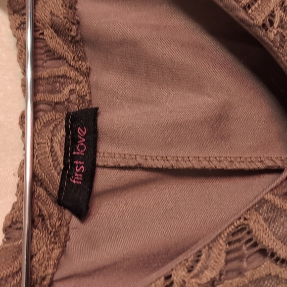 First Love Taupe Lace Layered Tank Size Large - Picture 2 of 6
